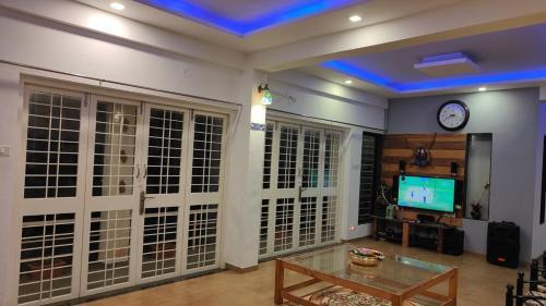 Bajarwadi Villa | Valley View Villa Wai