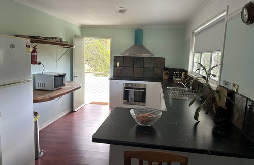 Ocean View Cottage | Valley View
