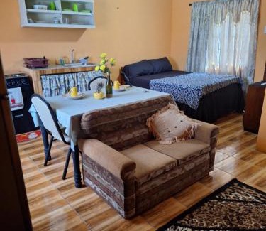 Jerningham Junction Appartement | Valsalms