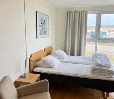 Vallda-Tingsberget Auberge | Vandrarhem Nattmössan