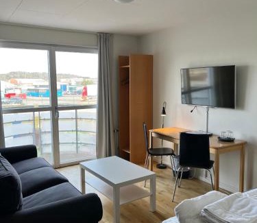 Vallda-Tingsberget Auberge | Vandrarhem Nattmössan
