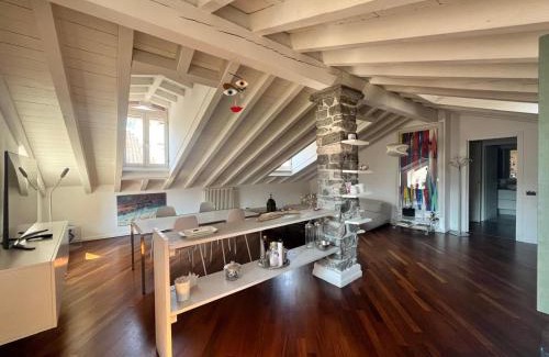 Como City Centre Appartement | Vanessa's Art Rooftop