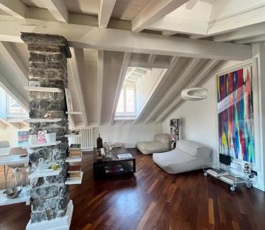 Como City Centre Appartement | Vanessa's Art Rooftop