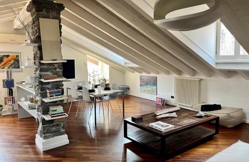 Como City Centre Appartement | Vanessa's Art Rooftop