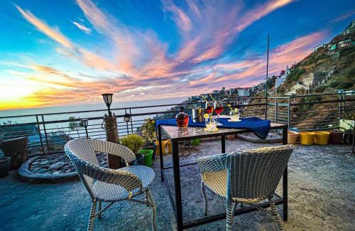 Kasauli Maison | Vanshika homes Near mall road