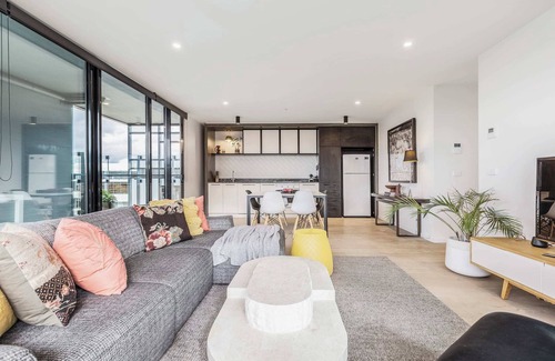 Abbotsford Copropriété | Yarra River Splendour In Stylish Penthouse Getaway