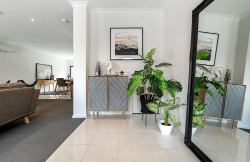 Flemington Maison | VAQUAY Contempo In Flemington