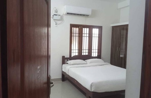 Marie Oulgaret Hôtel | Vasantharaja Villa Arumparthapuram