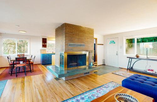 South Colby Maison | Vashon Island Retreat