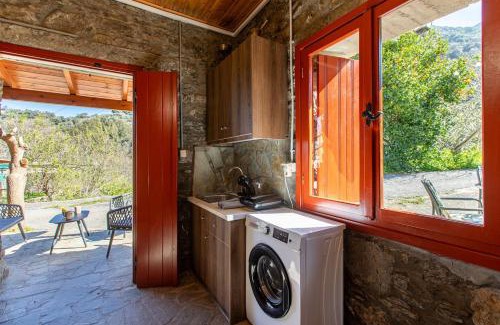 Agía Eiríni Maison | Vavouledo Village House