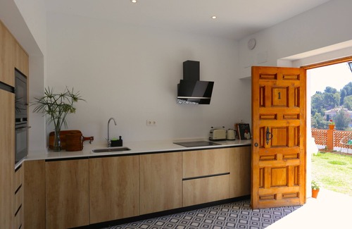 Malaga-Este Appartement | VILLA CLAVERO 4 PAX private apartment, 2 bedrooms, pool, WiFi, parking, garden