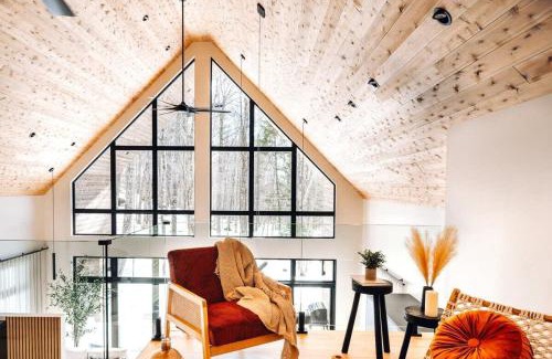 Val-des-Lacs Chalet De Ski | VDL Rock Haus