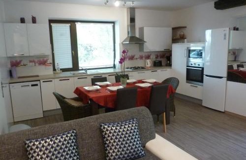 Tahanovce Appartement | Veľký apartmán v rodinnom dvojdome, Free Parking
