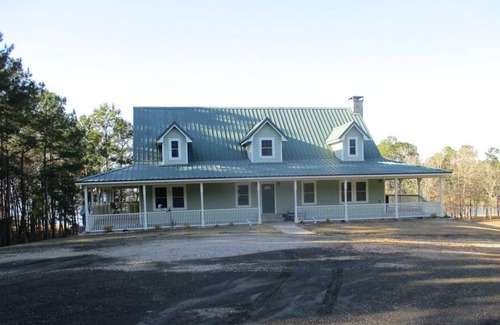 Broaddus Maison | Veach Getaway