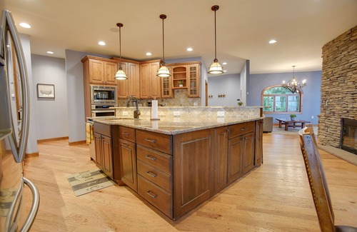 Earlville Maison | Veazey Cove | 8,000 sq ft Waterfront Home w/ Pool + Hot Tub!