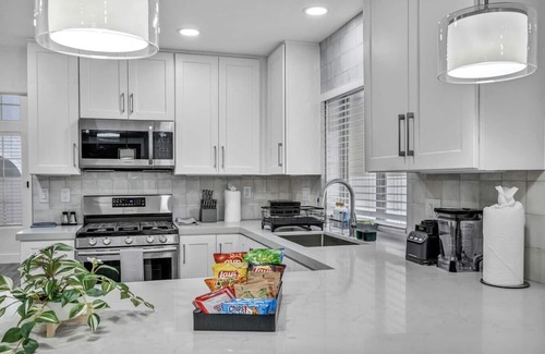 Green Valley Maison | Vegas Haven Pool Spa Game Room