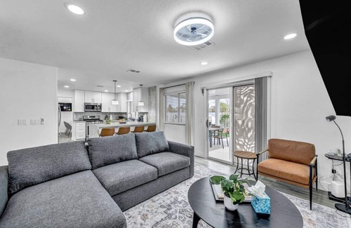 Green Valley Maison | Vegas Haven Pool Spa Game Room