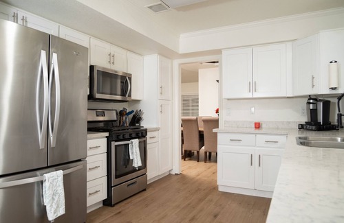 Spring Valley Maison | Vegas Retreat, Heated Pool ☼, 10 Min to Strip