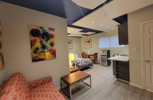 Paradise Maison | Vegas Unit A Charm to Remember Love of Vegas