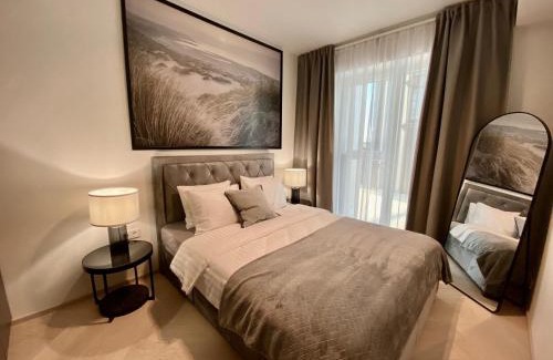 Kesklinn Appartement | Vektor Premium Apartment with Rooftop Garden & Free Parking