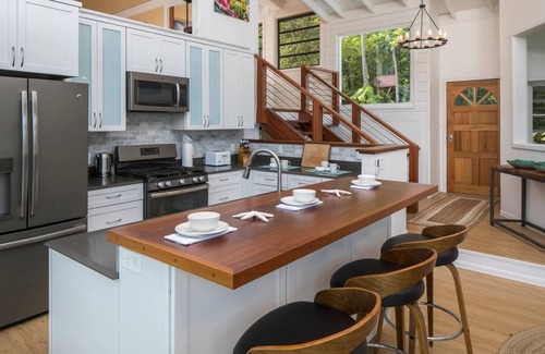 Bordeaux Mountain Maison | Superbe Vela Vista sur la montagne de Bordeaux, 5BR / 3bath avec vue BVI!