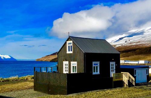 Grenivik Appartement | Vellir Grenivík Home with a View