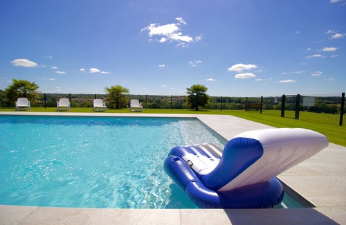 Availles-Limouzine Cottage | VéloGîtes - Bâtiment entier, l'endroit parafit pour des cousinades en famille?