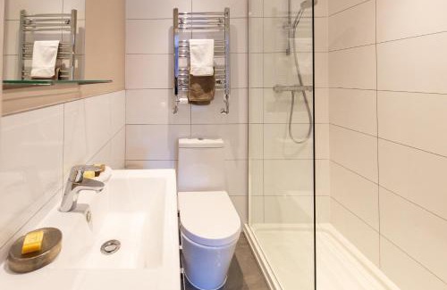 Hoddesdon Appartement | Velvet 2-bedroom apartment, Conduit Lane, Hoddesdon