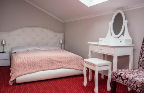 gmina Malanow Hôtel | VENA Noclegi Restauracja Sala Bankietowa