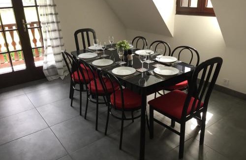Saint-Mamet Appartement | Venasque Vue Apartment