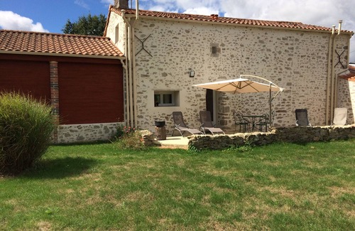 Le Poire-sur-Vie Maison | Vendée country cottage 5 minutes from La Roche sur Yon
