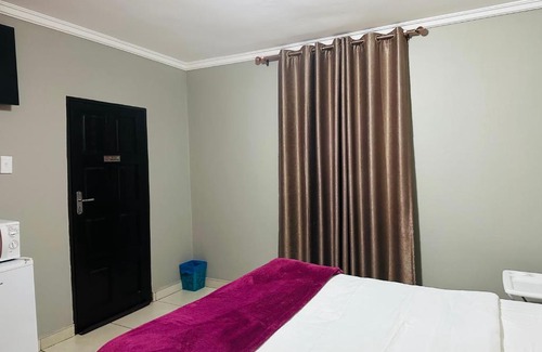 Thohoyandou Appartement | Venice Royal Lodge
