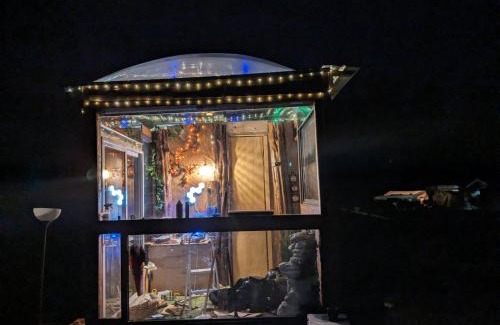 Leeds Autre | Venster Your window to the wilderness