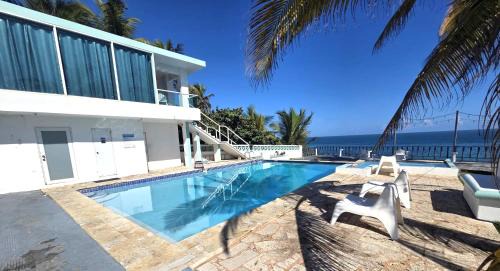 Jarealito Appartement | Ventana 103 at Arecibo 681 Ocean Drive