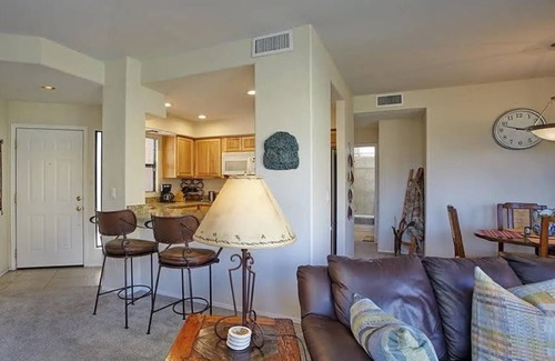 Tucson Copropriété | Ventana Canyon Luxury Condo - Panoramic Mtn Views, 2000 per month June - Aug