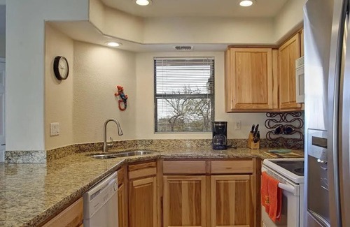 Tucson Copropriété | Ventana Canyon Luxury Condo - Panoramic Mtn Views, 2000 per month June - Aug