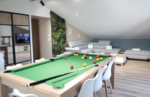 Verdun Appartement | Verdun Centre - Full climatisation - 3 chambres - 7 couchages - 10 personnes - Parking Proche - Terrain 800m2 - Balnéothérapie - Air de jeux extérieurs - TOP CONFORT - Géré par PrestaZen'Services