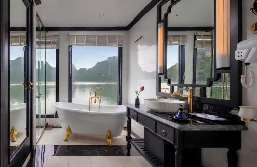 Ha Long Location De Bateaux | Verdure Lotus Luxury Cruise on Lan Ha Bay