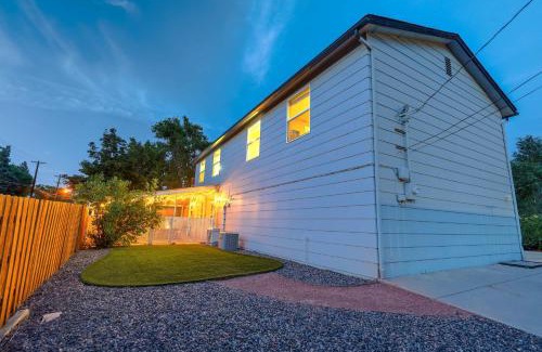 Colorado Springs Appartement | Vermijo Flat Walk to Downtown Shops & Dining