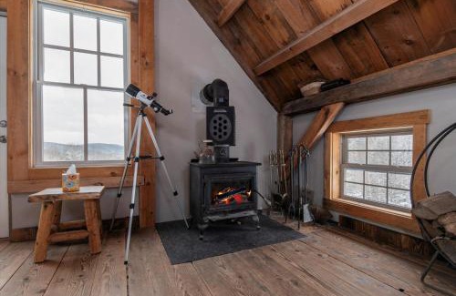 Brookfield Maison | Vermont Retreat 3BR with Mountain Views and Trails