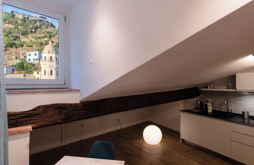 Vernazza Appartement | VERNAZZA - ANGEINETTA, elegant suite-loft with every comfort