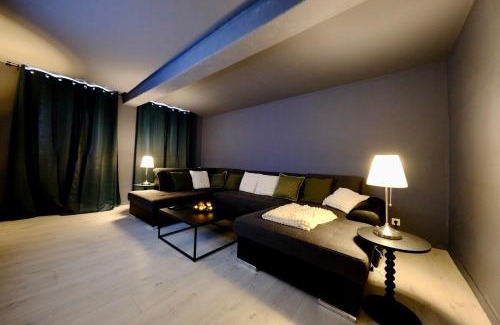 La Celle-sous-Gouzon Appartement | Verneuil - Ciné Room