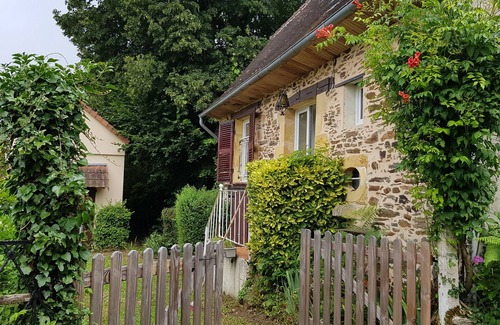 Payzac Cottage | Limousine en Périgord, piscine chauffée et climatisation