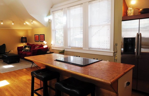 Capitol Hill Copropriété | Very cool carriage house in Denver’s Capitol Hill neighborhood