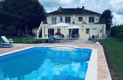 Sainte-Livrade-sur-Lot Appartement | Very cosy comfortable 3 bedrooms near bars and restaurants villages médiéval