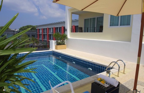 Phuket Copropriété | Très grand 2 pièces 88 m 2! Festival central de la ville de Phuket, région thaï de Muai