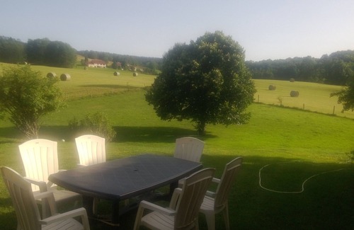 Foncine-le-Bas Maison | Très grande ferme (XVIIIème siècle) restaurée, 6 chambres, 14 personnes