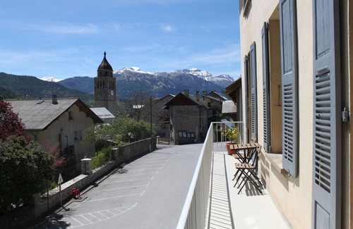 Faucon-de-Barcelonnette Appartement | Bel appart T3 70m2, Faucon de Barcelonnette, dans la Vallée de l'Ubaye