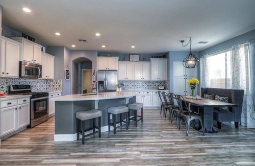Maricopa Maison | Very Nice 5 Bedrm 3 Bath Home, Family ready home!