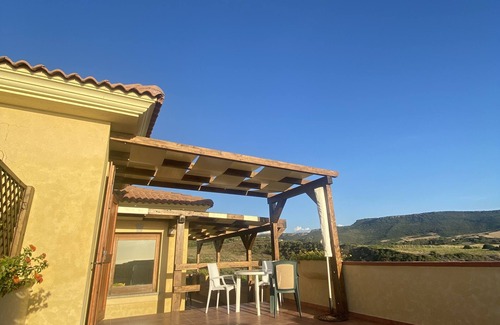 Lu Bagnu Appartement | Très bel appartement avec vue sur la mer et terrasse ensoleillée